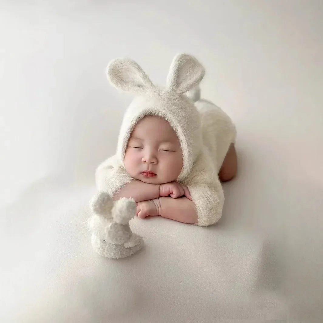 Newborn photo outfits